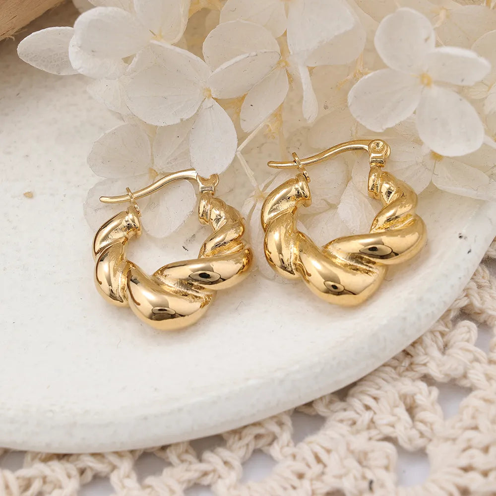 Semicircle hoop earrings