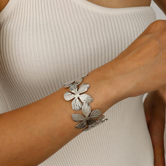 Double Ring Waves Floral Bangle