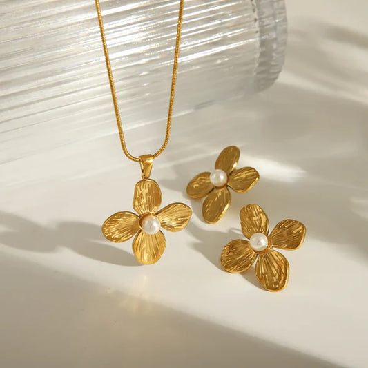Flower set ( earrings + necklace )